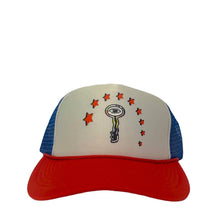 Load image into Gallery viewer, Star trucker hat
